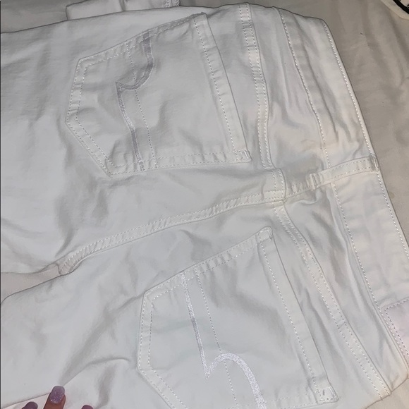 white AEO jeans - Picture 3 of 3